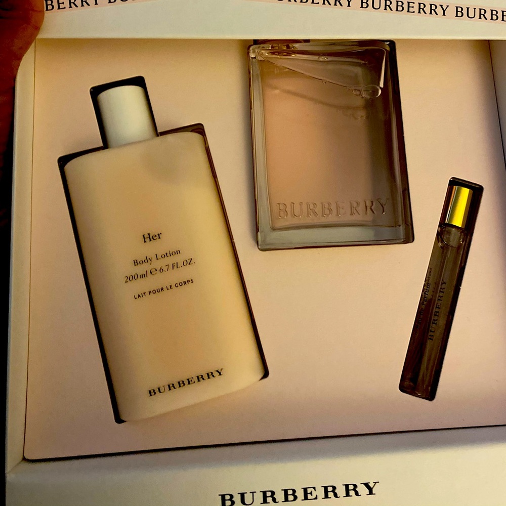 Burberry Her Collection